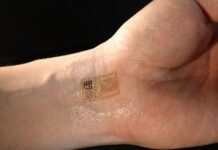 Parche electrónico autoadhesivo con insulina para diabéticos