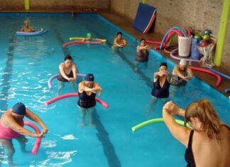 La natación terapéutica beneficiosa para diversas dolencias