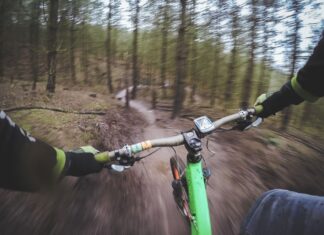 Beneficios de practicar ciclismo de montaña Beneficios de practicar ciclismo de montaña