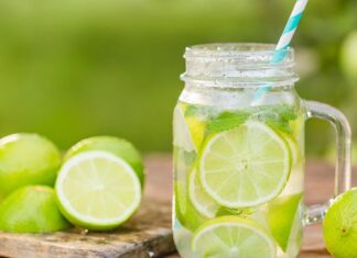 6 beneficios del AGUA CON LIMÓN