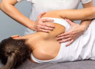 El tratamiento con fisioterapia ayuda a los pacientes con fibromialgia