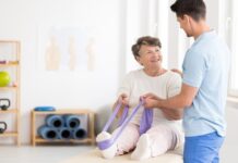 Fisioterapia en personas mayores y sus beneficios