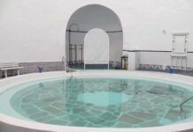 Balneario de Alange y salud: qué puede aportar la balneoterapia y cuáles son sus límites Piscina termal histórica del Balneario de Alange, en Badajoz